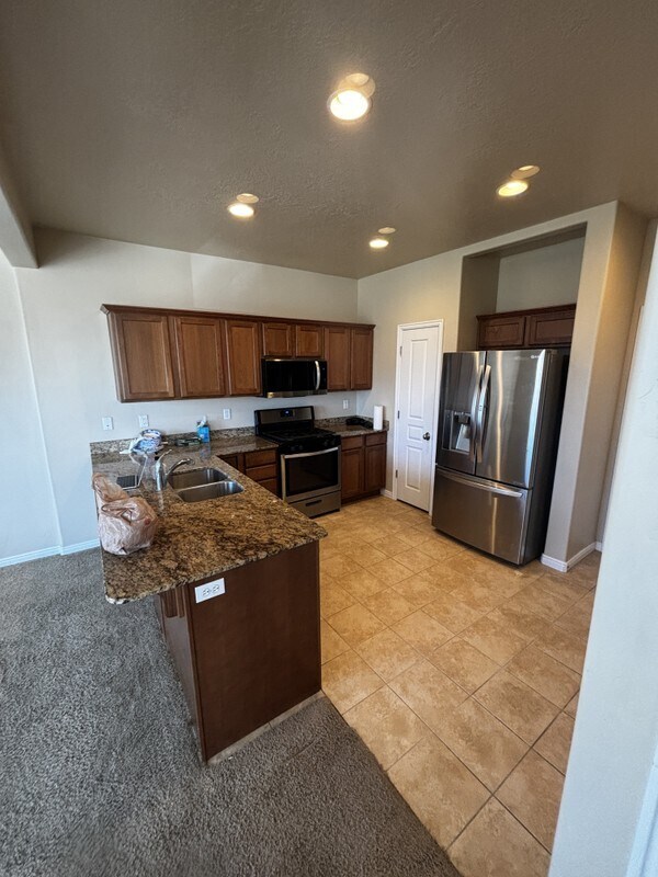 1296 S Mountain Crst Dr