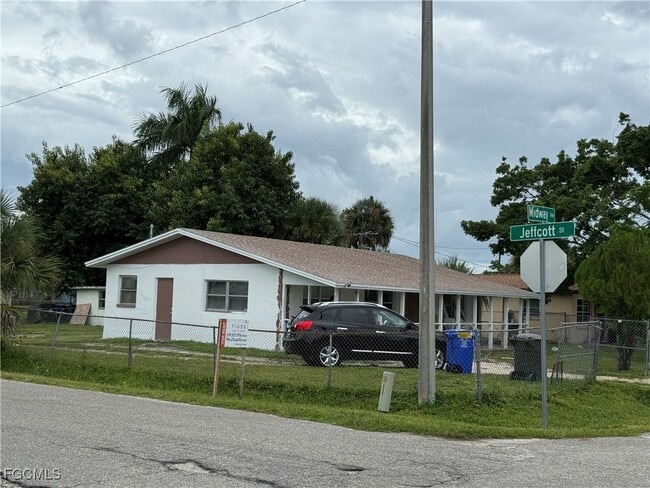Building Photo - 2629 Midway Ave Rental