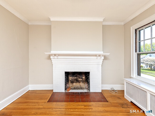 Photo - 89-91 Maplewood Ave Unit 2