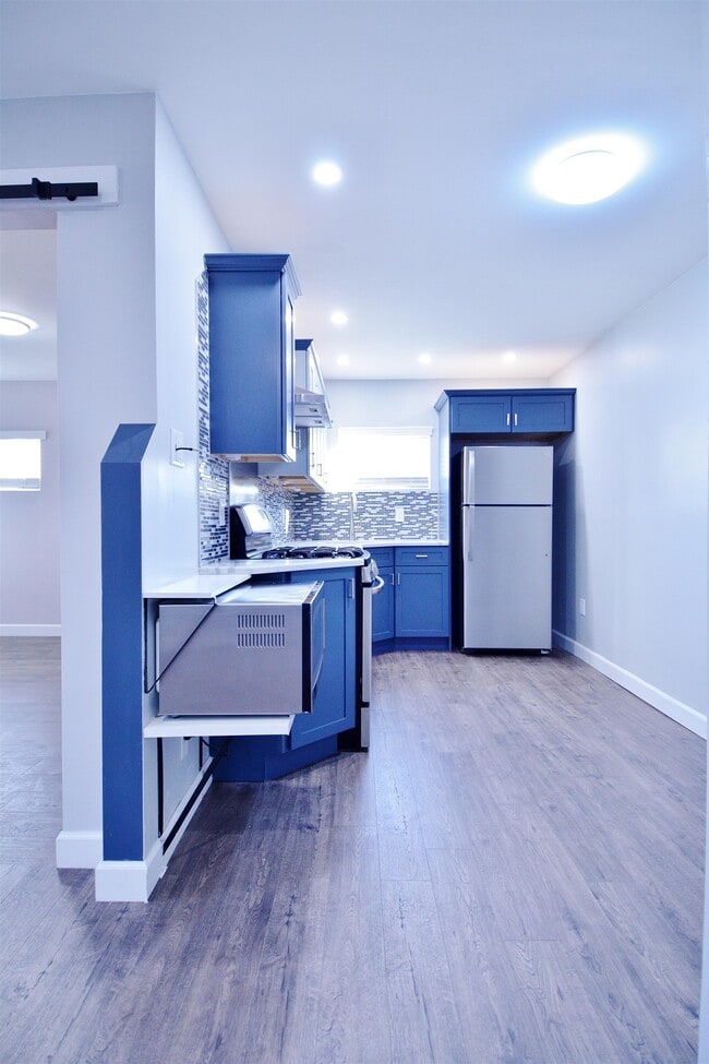 Photo - 513 Avenue A