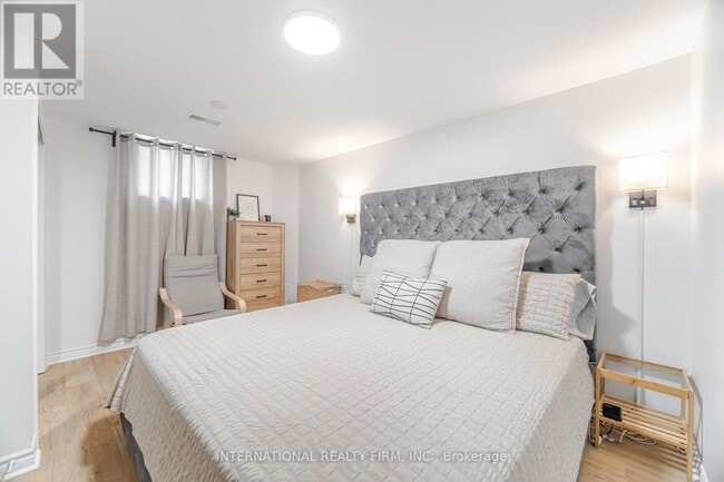 Photo - 102 Tanager Square