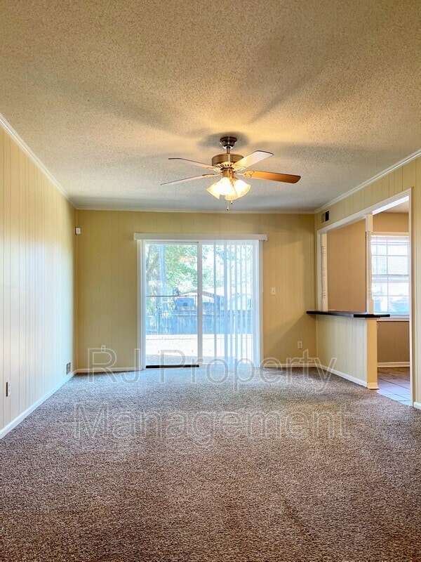 Photo - 3235 Foxgate Dr