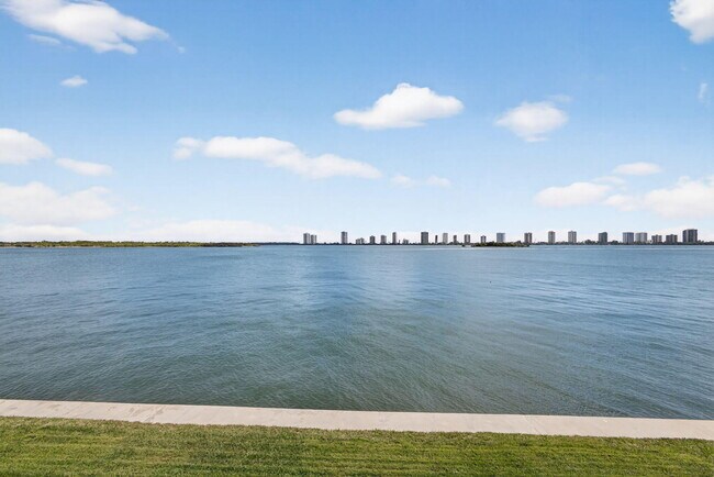 Photo - 100 Shore Ct Unit 208