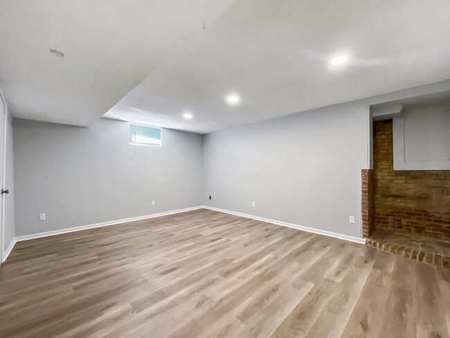 Photo - Charming 3-Bed, 2-Bath Home in Lees Summit with 2 Car Garage