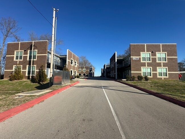 Photo - 1700 Hampshire Pike Unit C21