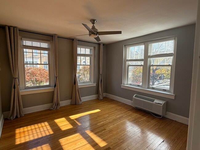 Building Photo - 2410 20th St NW Unit 201