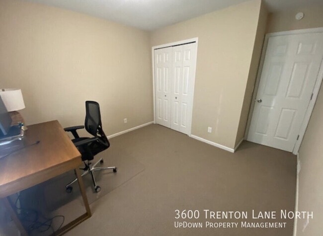 Photo - 3600 Trenton Ln N