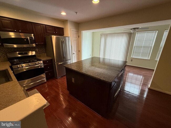 Photo - 7211 Maidstone Pl