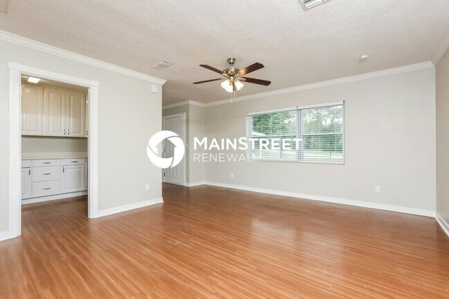 Photo - 3 Bedroom Pet-Friendly Home in DEBARY, FL ...