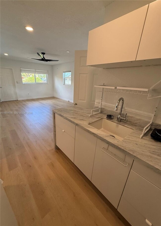 Photo - 2421 SW 26th Terrace Unit 2