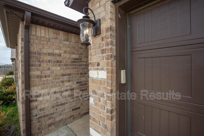 Photo - 1523 Purple Finch St