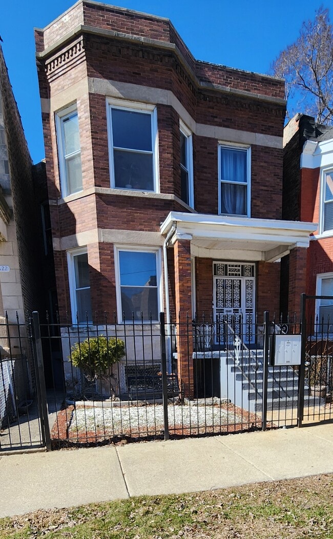 Photo - 6620 S Champlain Ave Unit 1