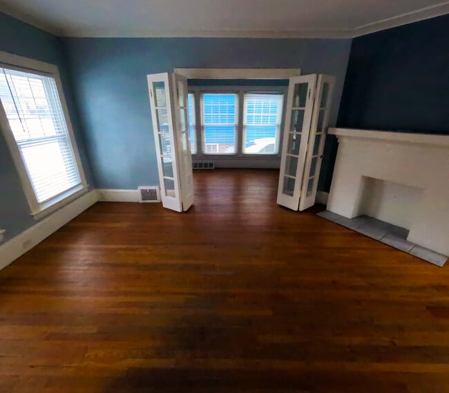 Photo - 1652 Hillcrest Rd Unit #2