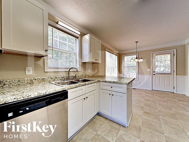 Photo - 376 Tuscany Trce