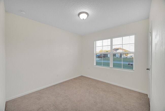 Photo - 2538 SE Rock Springs Dr