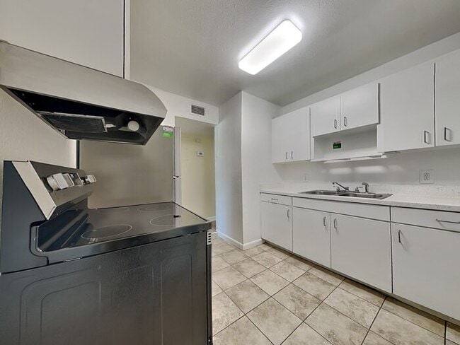 Photo - 6809 E North Bay St