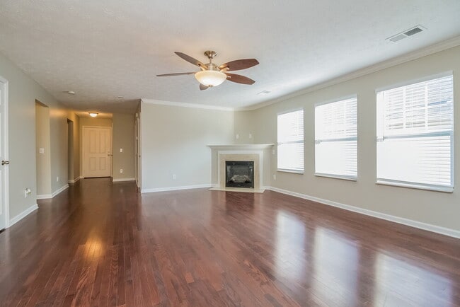 Photo - 129 Sophie Dr