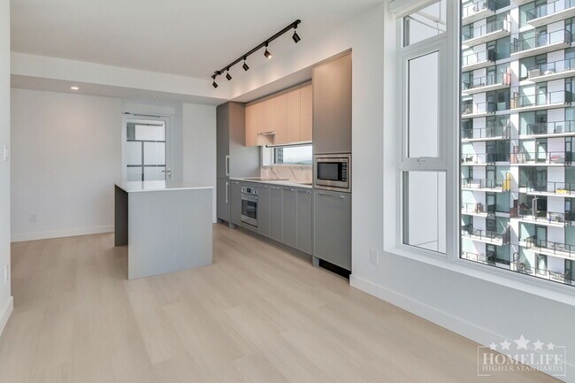 Photo - 2 - Bed + 2 - Bath Apartment for Rent in Surrey! Unit 2404