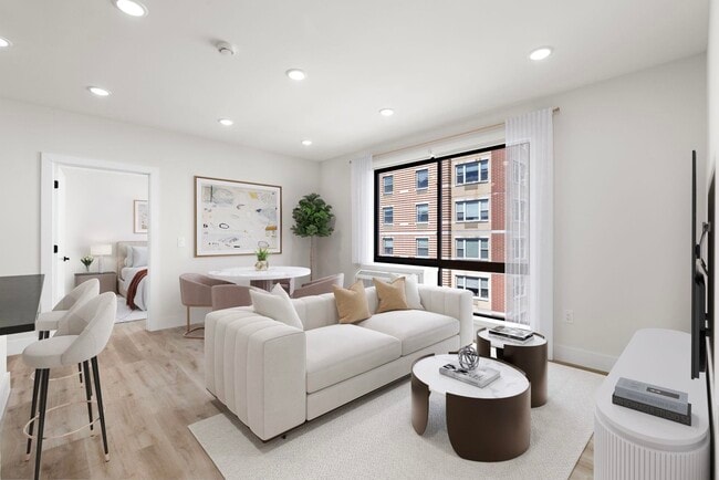 Building Photo - 433 62nd St Unit 412