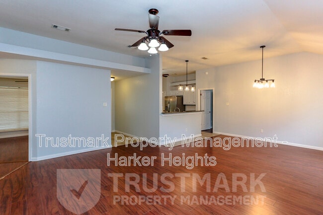 Photo - 904 Ballard Dr
