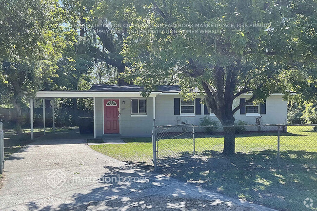 Building Photo - 2577 Red Robin Dr E Rental