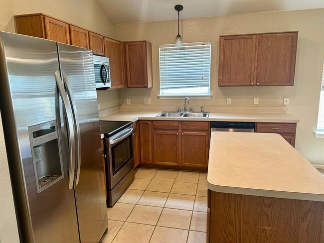 Photo - 124 Spruce Dr