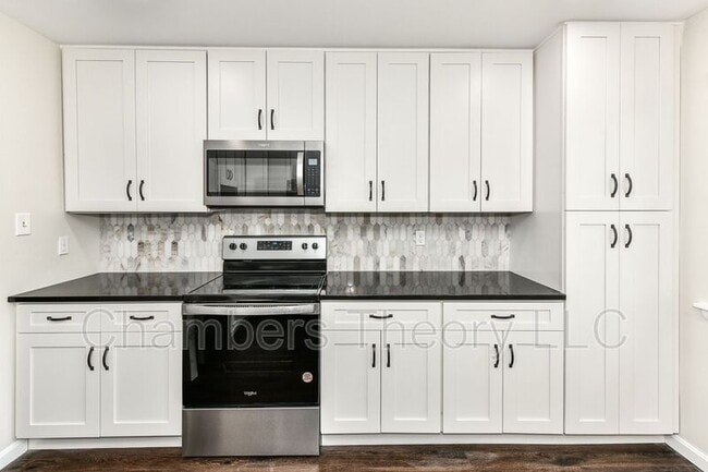 Photo - 1179 Dublin Pl