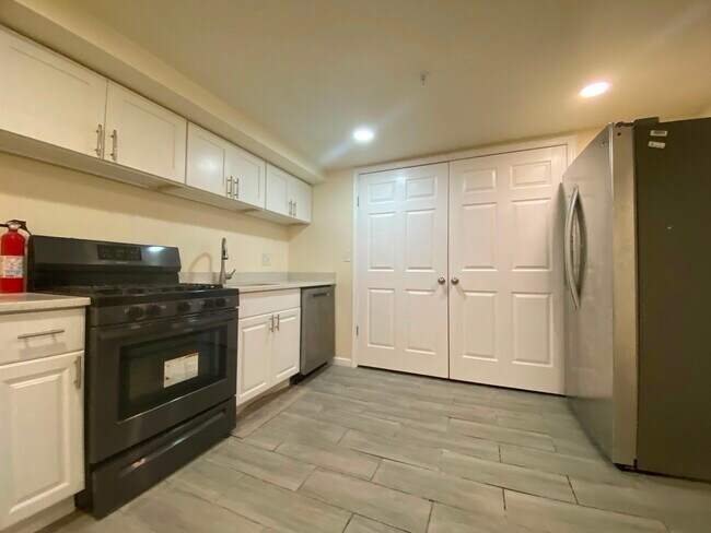 2710 Dothan Plz Unit 1
