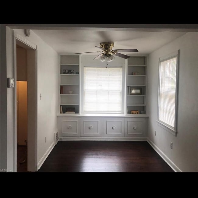 Photo - 3337 Sutton Rd