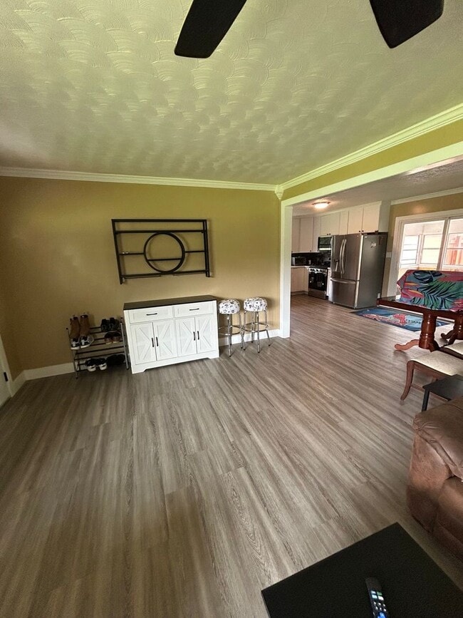 Photo - 1230 S Rogers St