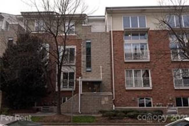 Photo - 620 Raphael Place