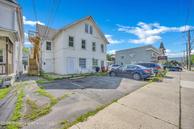 Photo - 1149 Luzerne St