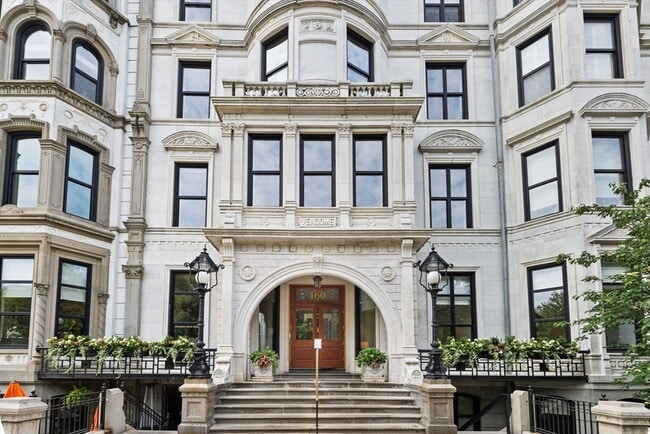 Building Photo - 160 Commonwealth Ave Unit 312 Rental