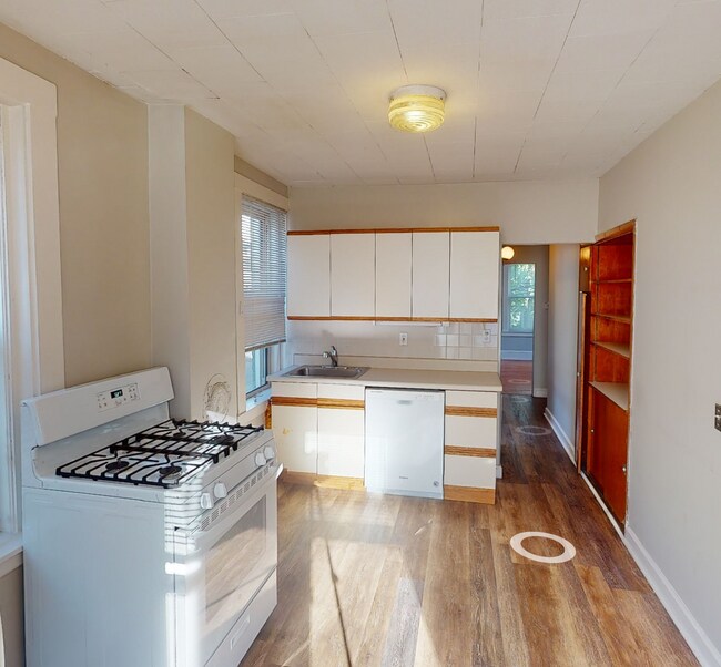 Building Photo - 5 Elmer St Unit 2 Rental