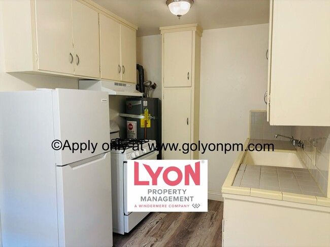 Adorable 1 bed Apartment in New Era Midtown! - Adorable 1 bed Apartment in New Era Midtown!