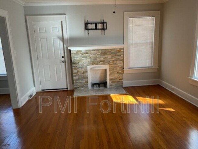 Photo - 465 Arch Dr