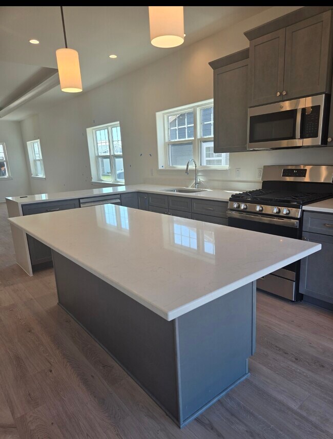 Photo - 257 Binsfeld St