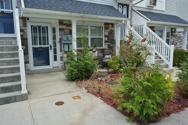 Photo - 102 Cove Ct Unit A