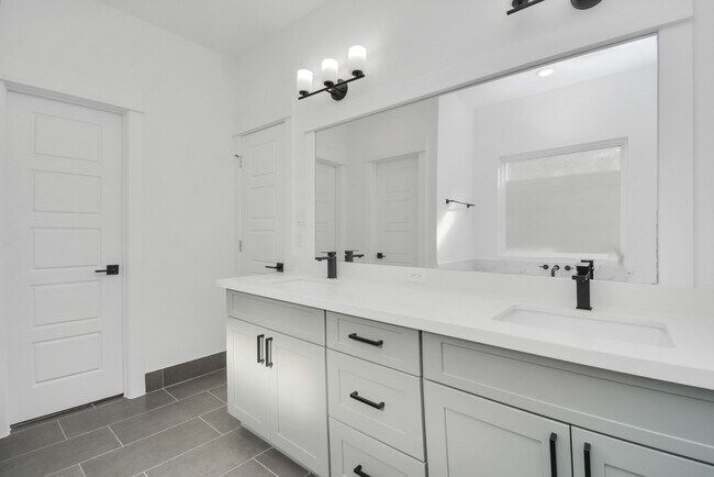 Photo - 778 W Tidwell Rd