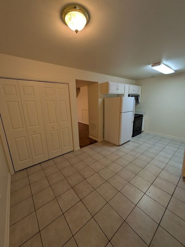 2BD/2.5BA Unit at Water Oaks in Hickory!