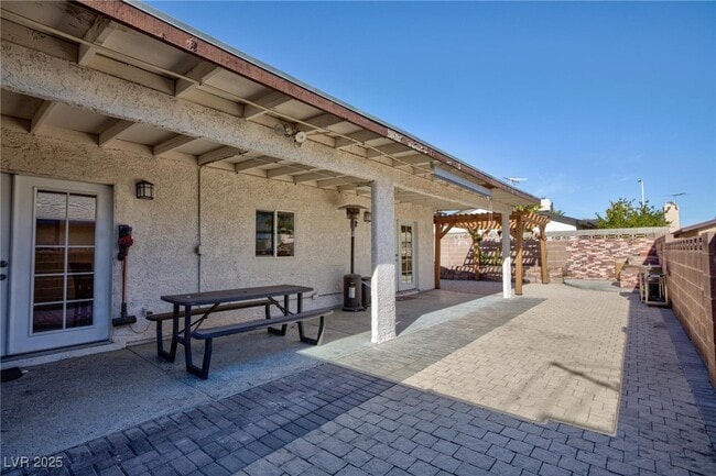 Photo - 7728 Seagull Ave