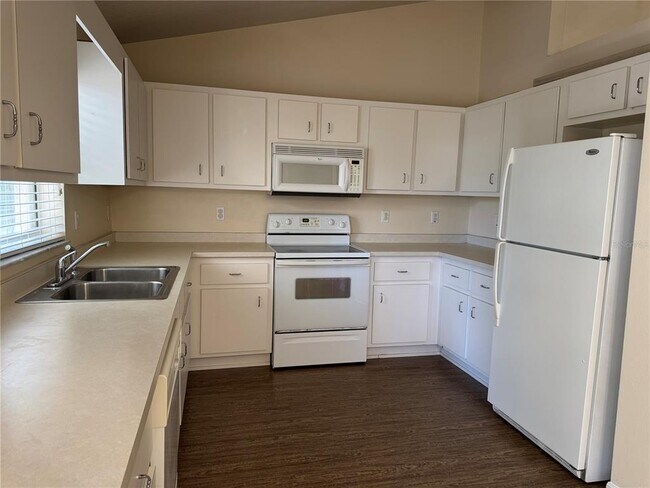 Photo - 4015 SW 130th Pl