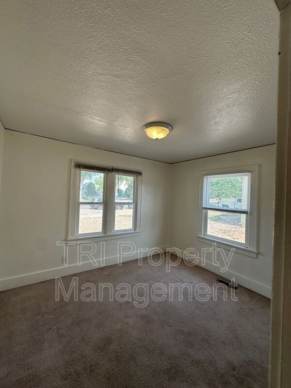 Photo - 2238 9th Ave