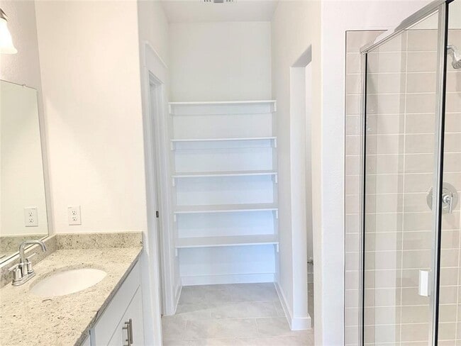 Photo - 126 Shackleton Dr