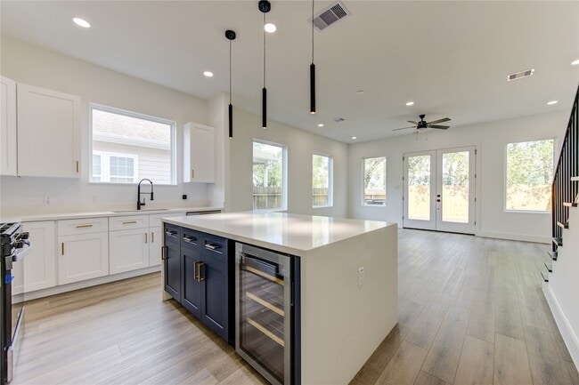3639 Rebecca St