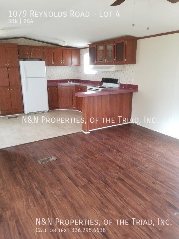 Photo - 1079 Reynolds Rd