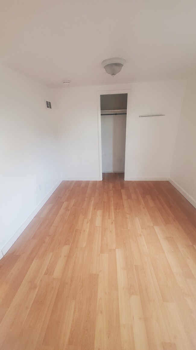 Building Photo - 16 Park St Unit 1 Rental