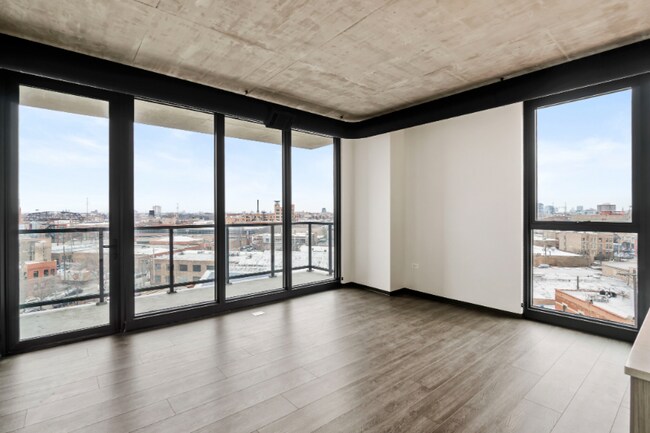 Photo - 1450 W Washington Blvd