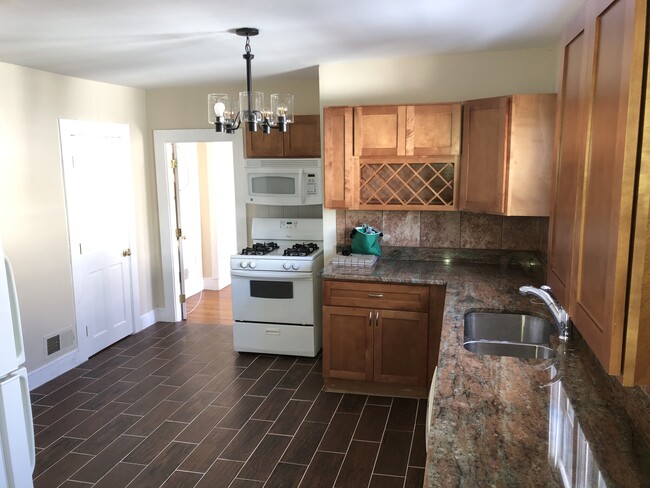 Photo - 12 Andrew St Unit #2