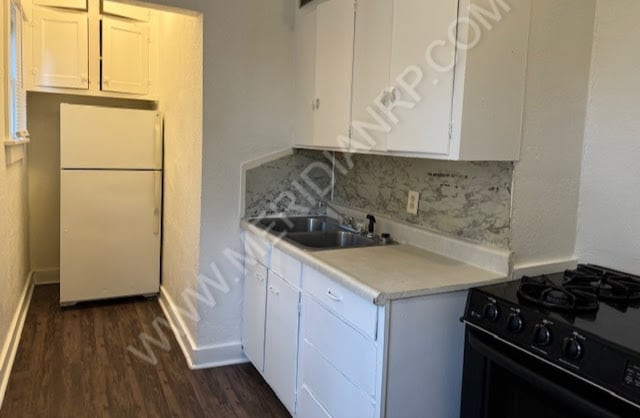 Photo - 2942 Central Dr